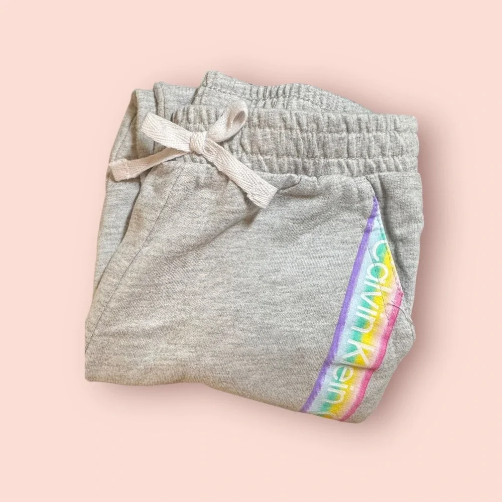 Calvin Klein Jeans Girls' Gray Jogger Sweatpants Rainbow Logo Side,‎ Size 3T